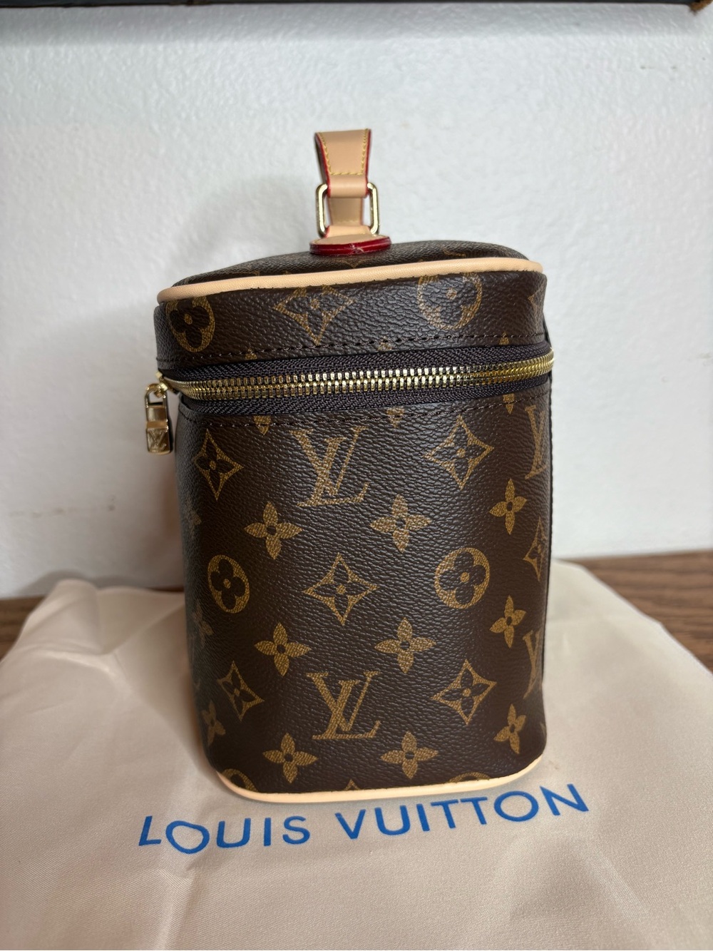 Louis Vuitton Monogram Canvas Vanity Case Toiletry Bag - Picture 8 of 8